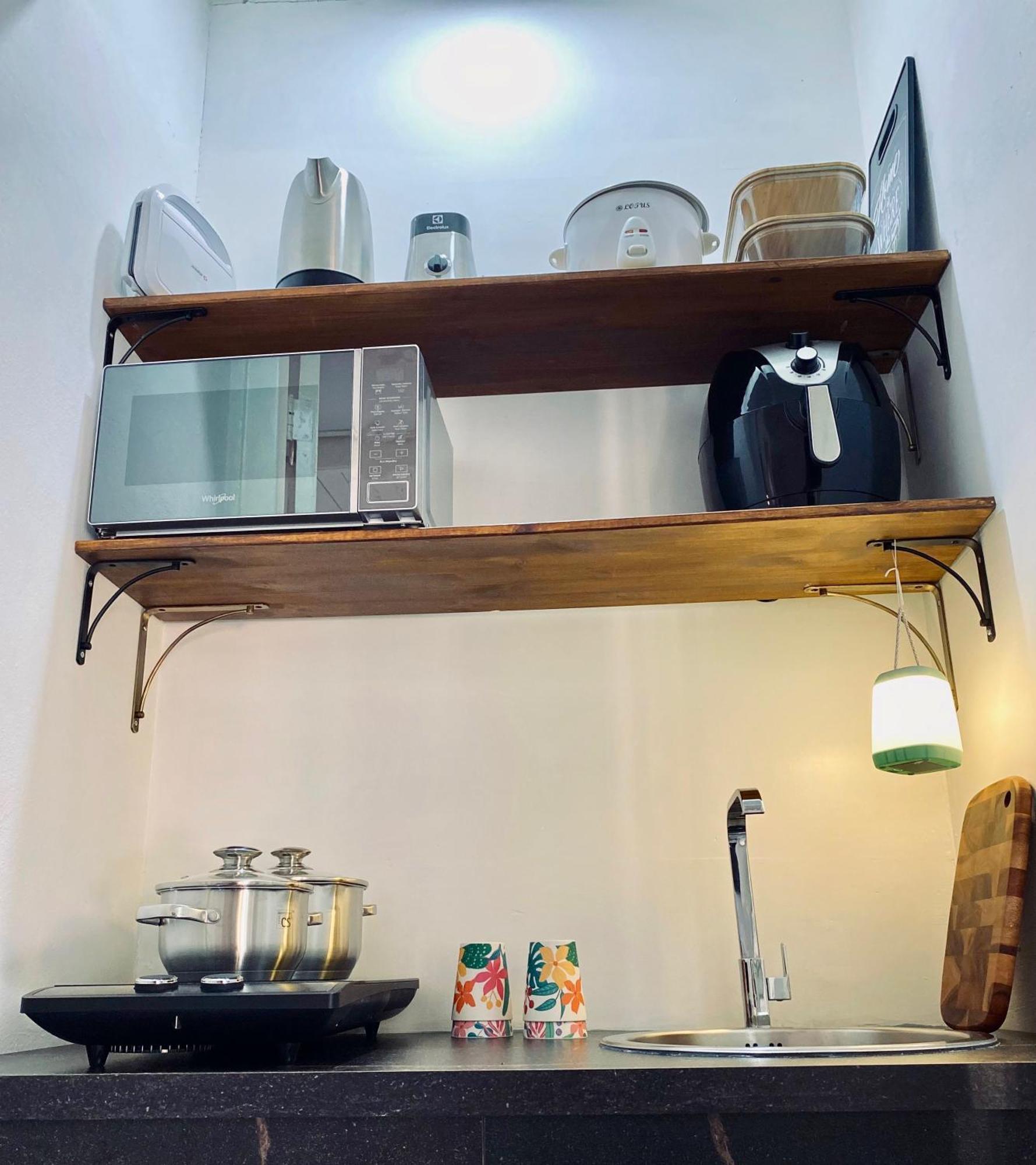 Historic Building The Palm Backyard Studio-Apartment Willemstad, Curacao Feel Home Away From Home מראה חיצוני תמונה